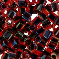 Бисер TOHO Cube, размер 3мм, цвет #400 (Окрашенный изнутри, радужный рубин/черный), 10 грамм Бисер TOHO Cube, размер 3мм, цвет #400 (Окрашенный изнутри, радужный рубин/черный), 10 грамм