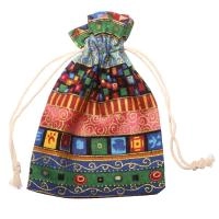 Мешочек холщовый, 13х10см, Этника, в красно-зелено-голубых тонах, 2 шт. Мешочек холщовый, 13х10см, Этника, в красно-зелено-голубых тонах, 2 шт.