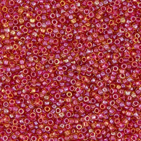 <p>Японский бисер TOHO Round (круглый Тохо), размер 11/0 (2.2 мм). Прозрачный переливающийся желтый бисер, окрашенный изнутри в розово-сиреневый цвет (Inside-Color Rainbow Lt Topaz/Mauve Lined). Оттенок может отличаться от фотографии. Цена за 10 грамм. Среднее количество бисерин в 1 грамме Toho 11/0 от 70 до 120 штук, может сильно варьироваться в зависимости от вида бисера.</p>