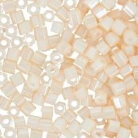 Бисер TOHO Hexagon, размер 11/0, цвет #123 (Непрозрачный глянцевый, светло-бежевый), 10 грамм