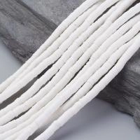 Бусины из гибкой полимерной глины, 4х1мм, диски (чипсы), белого цвета, 350-400 шт., низка