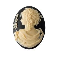Камея акриловая, 40х30мм, девушка с цветущей веткой, слоновая кость на черном, 1 шт. УЦЕНКА