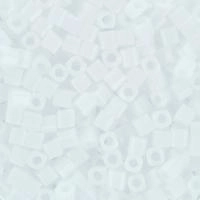 Бисер TOHO Cube, размер 1.5мм, цвет #41 (Непрозрачный, белый), 10 грамм Бисер TOHO Cube, размер 1.5мм, цвет #41 (Непрозрачный, белый), 10 грамм