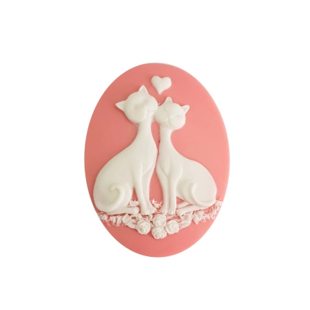 Камея акриловая, 40х30мм, влюбленные кошки, белые на ярко-розовом, 1 шт.