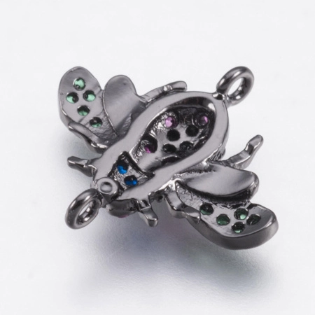 Коннектор, 17х15.5х3.5мм, Milano, насекомое, Майский жук, с разноцветными фианитами, базовый материал - латунь, вороненая сталь, 1 шт. <p>Фурнитура для бижутерии Милано класса люкс (MILANO LUX). Качественный компонент для бижутерии - односторонний коннектор в виде жука. Отлично подходит для серег, а также браслетов и колье. Инкрустация фианитами. Оттенок может отличаться от фотографии и в разных поставках. Цена за 1 шт.</p>