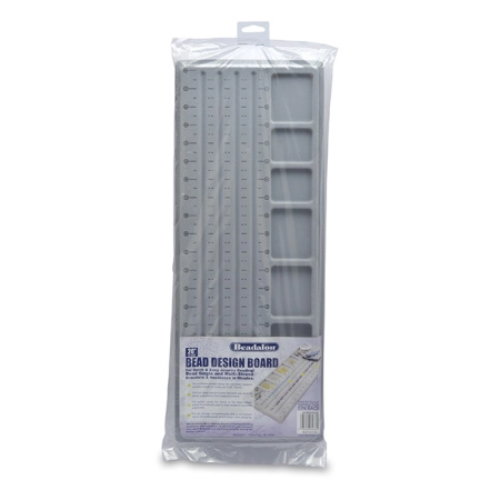 <p>Качественная четырехполосная пластиковая доска для сборки бус (планшет для сборки украшений) с флоковым покрытием. Разметка в дюймах. Оттенок может отличаться от фотографии и в разных поставках. В вес товара включен вес упаковки. Доставка почтой по предоплате. Цена за 1 доску.</p>