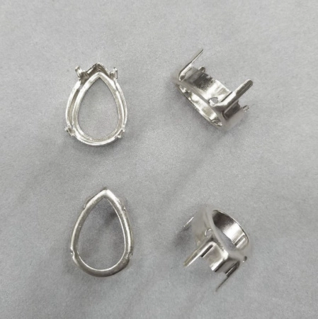 Оправа с цапами, 18х13мм, пришивная, форма капля, базовый материал - латунь, стального цвета, 10 шт. Оправа с цапами, 18х13мм, пришивная, форма капля, базовый материал - латунь, стального цвета, 10 шт.