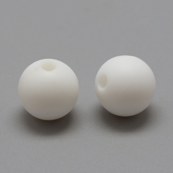 <p>
Мягкие, приятные на ощупь бусины из пищевого силикона, безопасного даже для самых маленьких детей. Используются для грызунков, слингобус, детских украшений, а также летних пляжных украшений. Размер 8-9 мм. Цвет может немного отличаться от фотографии. Диаметр отверстия около 1.5-2 мм. Цена за 10 шт.
</p>