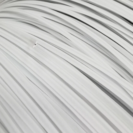 Проволока гибкая плоская (твист-лента), 2.7х1мм, в полипропиленовой оплетке, белая, около 1 кг, моток