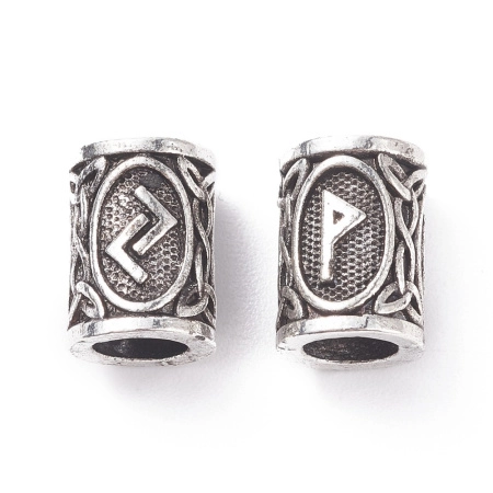 <p>Металлические бусины - трубочки с изображением скандинавских рун. В комплекте 24 уникальных бусины, полный Старший футарк. Сделаны из металлического сплава с покрытием под серебро с чернением. Отверстие около 5.5 мм. Оттенок может отличаться от фотографии и в разных поставках. Цена за 1 набор.</p>