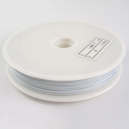 <p>Ювелирный тросик (ланка), сталь с непрозрачным пластиковым покрытием. Цвет белый. Толщина может отличаться от указанной на плюс-минус 0,05 мм. Цена за катушку около 50 метров.</p>