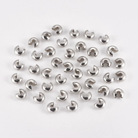<p>Крупные покрывные кримпы (маскировочные бусины, обжимные бусины) для маскировки узлов или обычных кримпов. После зажатия кримп превращается в бусинку размером около 6*5 мм. Цвет - стальной (тёмно-серебристый). Оттенок может отличаться от фотографии и в разных поставках. Цена за 5 грамм (около 16 шт, фасуются без проверки на дефекты).</p>