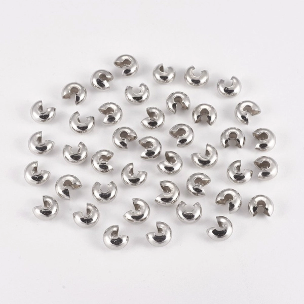 <p>Крупные покрывные кримпы (маскировочные бусины, обжимные бусины) для маскировки узлов или обычных кримпов. После зажатия кримп превращается в бусинку размером около 6*5 мм. Цвет - стальной (тёмно-серебристый). Оттенок может отличаться от фотографии и в разных поставках. Цена за 5 грамм (около 16 шт, фасуются без проверки на дефекты).</p>