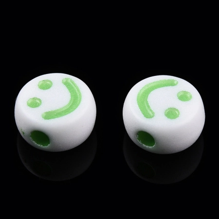 <p>Бюджетные плоские двусторонние бусины из акрила белого цвета с цветными смайликами (улыбающимися рожицами). Круглые бусины-подушечки размером примерно 7*3.5-4 мм, диаметр отверстия - около 1.1 мм. Отлично сочетаются с бусинами-буквами, подходят для создания браслетов, чокеров, брошей, тегов. Оттенок может отличаться от фотографии и в разных поставках. В наборе могут быть не все цвета, представленные на фотографии, также могут попадаться цвета, не представленные на фотографии. Цена за упаковку 30 грамм (около 220 бусин, фасуются без проверки на дефекты и без подбора по цвету).</p>