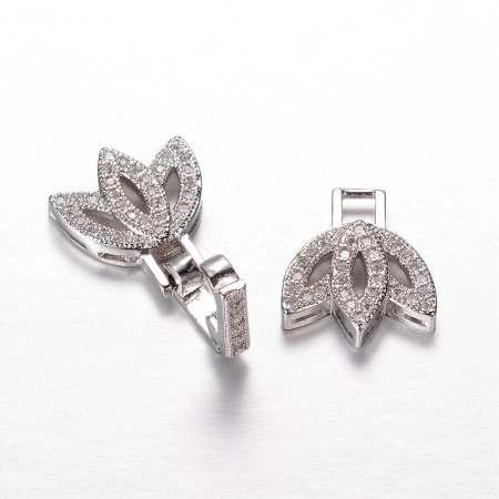 <p>Фурнитура для бижутерии Милано класса люкс (MILANO LUX). Качественный компонент для бижутерии - эффектный защелкивающийся (складной) замок для браслета или колье. Инкрустация фианитами в технике паве. Цена за 1 шт.</p>