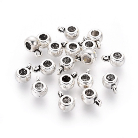 <p>Лаконичный держатель (бейл) для кулона или подвески. Внутренний диаметр 2.8-3.5 мм в разных поставках. Можно использовать как бусину с петелькой. Оттенок может отличаться от фотографии. Цена за 5 грамм (около 10 штук, фасуются без проверки на дефекты).</p><p>ВНИМАНИЕ: могут попадаться держатели с застрявшим камушком внутри, можно убрать шилом или иголкой.</p>