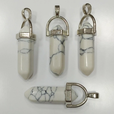Подвеска каменная, 40х13х11мм, в форме кристалла, базовый материал - камень, говлит с держателем стального цвета, 1 шт.