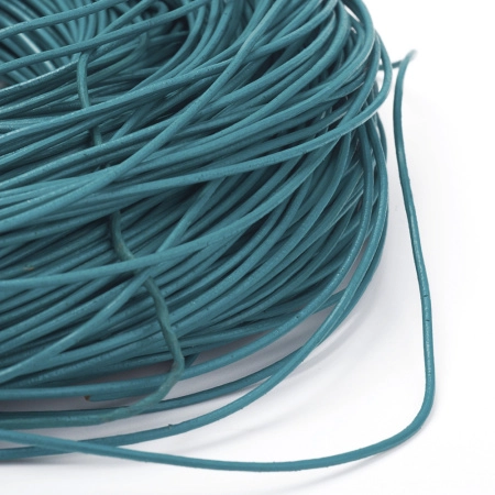 Шнур кожаный, около 1мм, цвета морской волны, 2 метра Шнур кожаный, около 1мм, цвета морской волны, 2 метра
