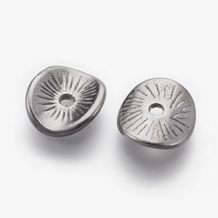 Бусина металлическая, 9.5х8.5х2мм, изогнутый диск с бороздками, базовый материал - цинковый сплав, вороненая сталь, 10 грамм