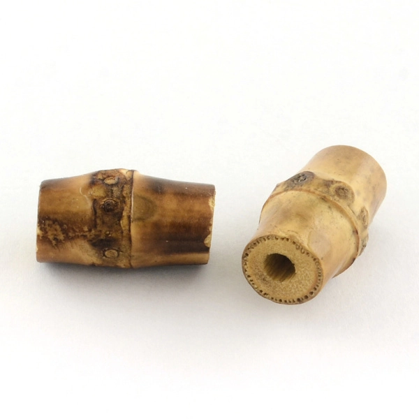 Бусина деревянная, 18х10-22х14мм, трубочка, бамбук, 5 шт. <p>Бусины из натурального бамбука. Каждая бусина обожжена и покрыта лаком. Бусины такого вида широко используются для создания украшений в эко-стиле и в этническом стиле, в том числе в качестве тибетских бусин Бодхи (буддизм, индуизм). Бусины могут отличаться по цвету и размеру. Отверстие около 2.5-3 мм. Цена за 5 штук.</p>