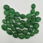 <p>Каменные бусины - листики ручной огранки (овалы с орнаментом). Натуральный изумруд поделочного качества. Оттенок может отличаться от фотографии. На бусинах возможны щербинки и трещинки естественного происхождения, отверстие может быть не ровным. Длина около 10-18 мм, ширина 8-14 мм, толщина 7-10 мм. Цена за низку из 7 бусин.</p>