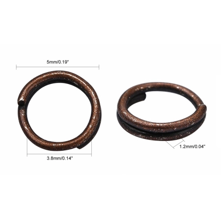 <p>Бюджетные двойные колечки медного цвета. Отлично подойдут в качестве держателей для тяжелых подвесок. Толщина проволоки - около 0.6 мм, толщина двойной части - около 1.2 мм. Цена за упаковку 5 грамм (около 95 штук).</p>