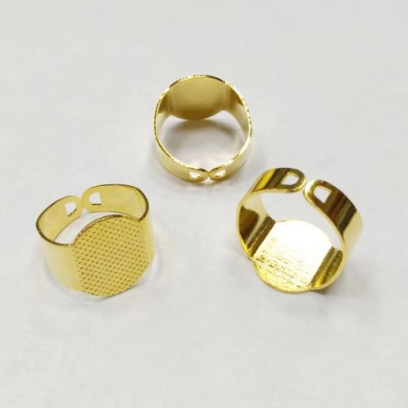 Основа для кольца, регулируемого размера, с плоской овальной платформой 15.3х12мм, базовый материал - латунь, золотистого цвета, 1 шт., УЦЕНКА