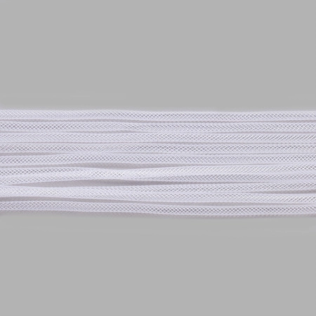 <p>
 Тонкая бижутерная сетка-рукав, сплетена из пластиковых белых нитей. Оттенок может отличаться от фотографии. Толщина может отличаться от заявленной на +-1.5 мм. Растягивается. Сетку можно наполнить бисером или бусинами, надеть на неё сверху бусины или подвески, завязать в нужном месте узелком. По возможности, продается цельным куском, однако, может поставляться несколькими отрезами. Цена за 15 метров.
</p>