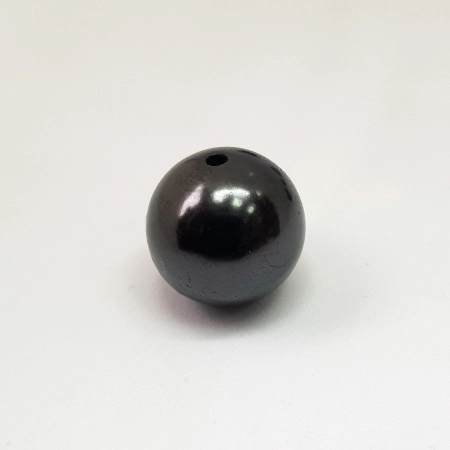 Бусины каменные, шунгит карельский, полированный, черный, 12мм, 5 шт. <p>Круглые каменные бусины, натуральный полированный карельский шунгит. Размер бусин - около 12 мм (может отличаться от заявленного на +-1 мм). Бусины изготовлены из высокоуглеродистой породы из Зажогинского месторождения, расположенного на берегу Онежского озера. Шунгит токопроводящий. Производство - Россия. Бусины могут быть не очень ровными, отличаться по размеру, иметь вкрапления прожилок (сульфата железа). В упаковке 5 бусин. Данный вид шунгита очень мягкий. При трении и намокании верхний слой может стираться.</p><p>ВНИМАНИЕ: на бусинах возможны неровности, щербинки, потертости естественного происхождения.</p>