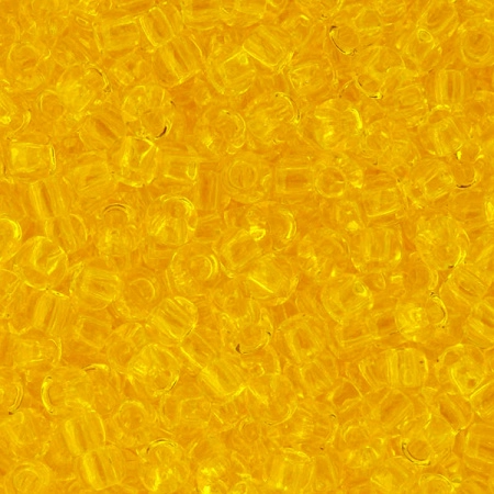 <p>Японский бисер TOHO Round (круглый Тохо), размер 11/0 (2.2 мм). Прозрачный лимонно-желтый (Transparent Lemon). Оттенок может отличаться от фотографии. Цена за 10 грамм. Среднее количество бисерин в 1 грамме Toho 11/0 от 70 до 120 штук, может сильно варьироваться в зависимости от вида бисера.</p>