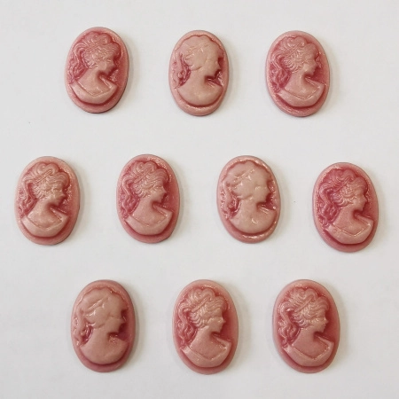 Камея акриловая, 18х13мм, девушка, розовый перламутр на розовом, 10 шт.