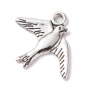 <p>Слегка выпуклая односторонняя подвеска летящая птичка (ласточка, стриж). Стиль тибетское серебро. Базовый материал - бижутерный металлический сплав, покрытие серебристое с чернением. Оттенок может отличаться от фотографии и в разных поставках. Цена за 1 шт.</p>