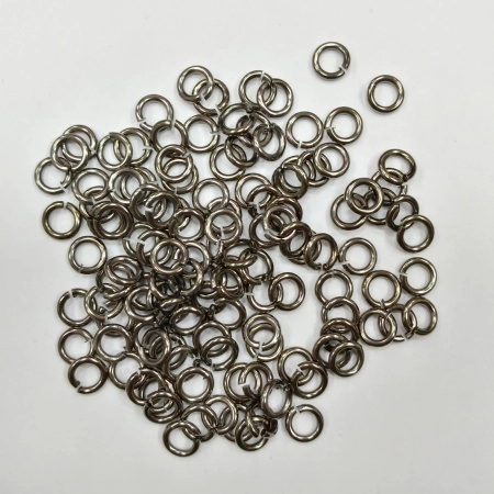 Соединительное колечко, 5мм (толщина 1.0мм, внутренний размер 3мм), базовый материал - латунь, вороненая сталь, 10 грамм