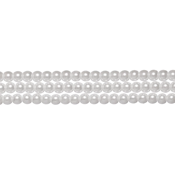 <p>
Белые стеклянные бусины с покрытием под жемчуг. Бусины могут немного отличаться по форме и размеру, быть слегка приплюснутыми у отверстия, могут попадаться слипшиеся бусины. Оттенок может немного отличаться от фотографии и от партии к партии. Низки формируются без проверки каждой бусины на дефекты. Цена за низку 70-80 см, около 180-200 шт.
</p>