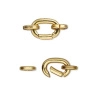 <p>Позолоченный замочек-карабинчик необычного дизайна, самозащелкивающийся. Размер самого карабина 14*10*3 мм. В комплекте 2 соединительных колечка 8*7*2 мм или 7*6*2 мм (могут отличаться в разных поставках). Общая длина в закрытом состоянии вместе с колечками - около 21 мм. Оттенок может отличаться от фотографии и в разных поставках. Цена за 1 шт.</p>
<p>УЦЕНКА: защёлка карабина не до конца закрывается самостоятельно, для полного закрытия необходимо поджать её вручную.</p>