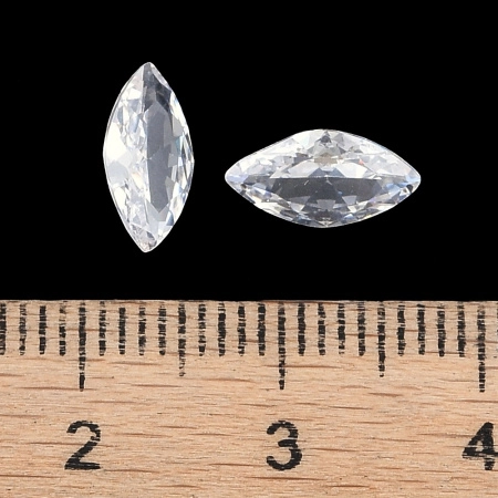 <p>Ювелирный кристалл (шатон, Chaton) из фианита (Cubic Zirconia), форма челнок (листик, глаз). Качество А. Цвет кристальный. Оттенок и вид огранки (количество граней) у разных кристаллов может немного отличаться. На шатонах возможны незначительные царапинки/сколы. Цена за 10 шт.</p>