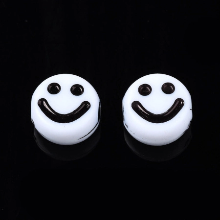 <p>Бюджетные плоские двусторонние бусины из акрила белого цвета с чёрными смайликами (улыбающимися рожицами). Круглые бусины-подушечки размером примерно 7*4 мм, диаметр отверстия - около 1.1 мм. Отлично сочетаются с бусинами-буквами, подходят для создания браслетов, чокеров, брошей, тегов. Оттенок может отличаться от фотографии и в разных поставках. Цена за упаковку 50 грамм (около 430 бусин).</p>