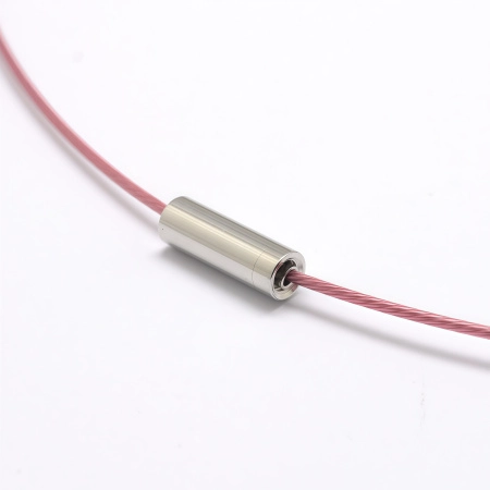 <p>Жесткая основа для колье (чокер) с закручивающимся замком. Сделана из стали с нейлоновым покрытием. Цвет основы темно-розовый, цвет замочка темно-серебристый. Длина 45 см, толщина тросика - 1 мм. Цена за 5 шт.</p>