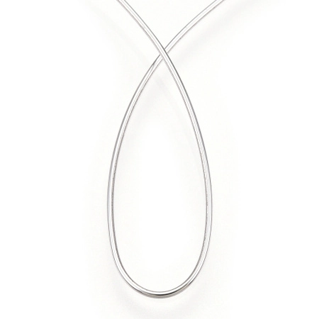 <p>Проволока из меди с серебристым покрытием. Используется для создания украшений в технике wire wrapping, изготовления деревьев и цветов из бисера и камней, и прочих декоративных работ, диаметр около 0,6 мм. Оттенок может отличаться от фотографии и в разных поставках. Намотка может состоять из нескольких частей. Цена за катушку около 8 метров.</p>