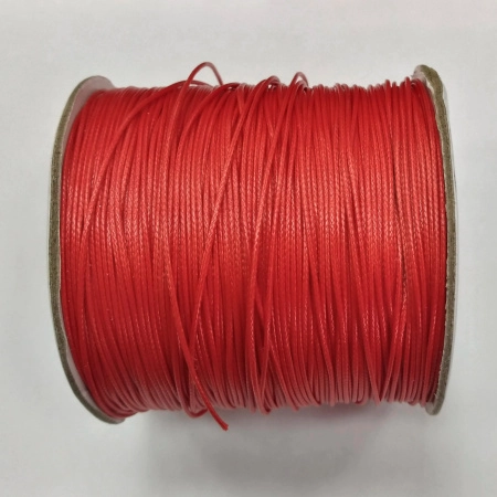 Шнур синтетический вощеный, полиэстеровый, около 0.5мм, красный, 10 метров