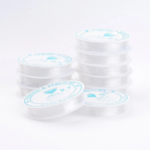 <p>Эластичная нить (резинка) для браслетов (спандекс) бело-прозрачного цвета из силикона. Цена указана за катушку (7 метров).</p>
