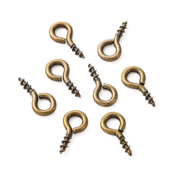 <p>Штифт вкручивающийся,покрытие бронзового цвета. Общая длина 8.5 мм, диаметр петельки 4 мм, внутренний диаметр петельки 2 мм, толщина вкручиваемой части 1 мм. Оттенок может отличаться от фотографии и в разных поставках. Цена за 5 грамм (около 65 штук, фасуются без проверки на дефекты).</p>