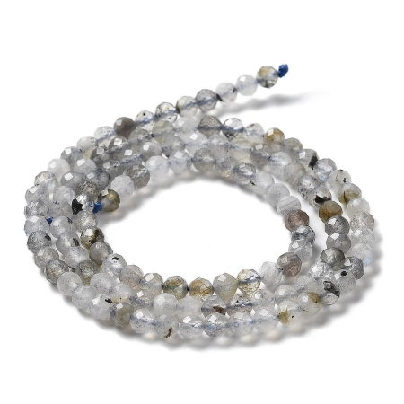 <p>
Небольшие граненые бусины из натурального камня - лабрадорита. Бусины могут немного отличаться по форме и размеру, оттенок может немного отличаться от фотографии. Эти бусины отлично подходят для серег-кисточек, изящных колье и браслетов, вышивки, бисероплетения. Цена за низку около 57 бусин (низки формируются без проверки каждой бусины на дефекты).
</p>