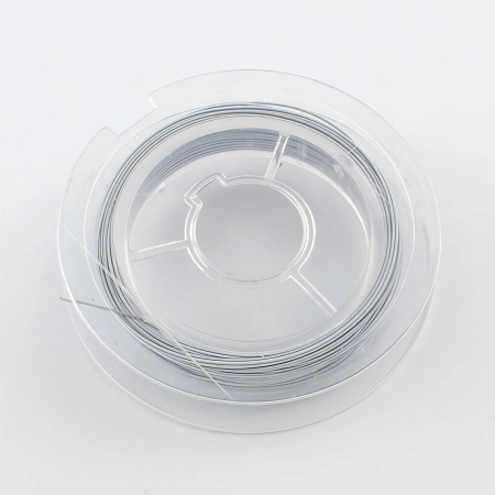 <p>Бюджетный ювелирный тросик в пластиковой оплетке. Цвет белый. Цена за 2 катушки около 9-10 метров.</p>