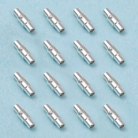 <p>Магнитная клеевая застежка для бижутерии серебряного цвета. Для большей надежности на застежке имеется фиксатор. Подходит для шнуров, бижутерной сетки и бисерных жгутов: просто вклейте основу в застежку супер-клеем и украшение готово! Диаметр отверстия - около 3 мм. Оттенок может отличаться от фотографии и в разных поставках. Цена за 2 шт.</p><p>ВНИМАНИЕ: на покрытии возможен белый налет и пятнышки.</p>