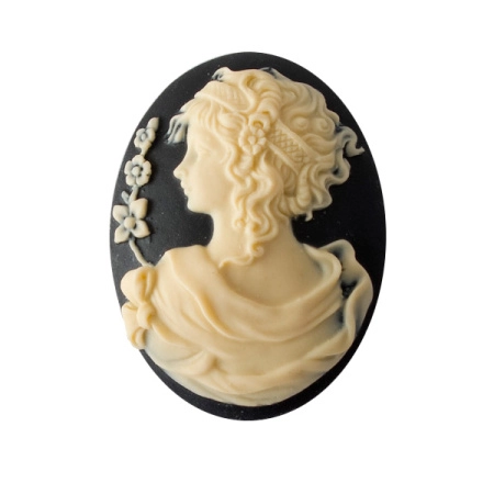 Камея акриловая, 40х30мм, девушка с цветущей веткой, слоновая кость на черном, 1 шт. УЦЕНКА