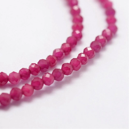 Бусины каменные, рубин (имитация), граненый, 2-2.4мм, 150-190 шт., низка <p>Мелкие граненые бусины из стекла - имитация рубина, каменный бисер. Бусины могут немного отличаться по форме и размеру. Оттенок может отличаться от фотографии.
Эти бусины отлично подходят для серег-кисточек.
Цена за низку примерно 38 см (около 150-200 бусин).</p>