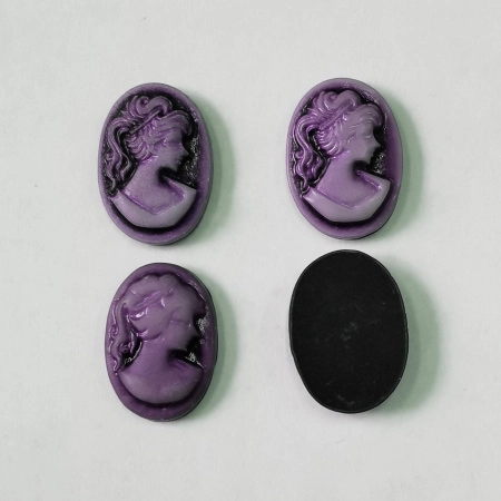 <p>Бюджетная акриловая камея с изображением девушки. Оттенок может немного отличаться от фотографии. Камеи могут немного отличаться по цвету и рисунку. В один заказ мы стараемся класть одинаковые камеи. Производство - Китай. Цена за 10 шт.</p>