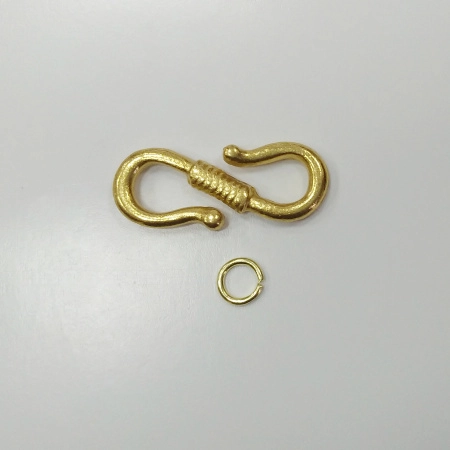 Застежка, 23х14мм, крючок с бороздками, с соединительным колечком, базовый материал - цинковый сплав, позолоченный, 2 шт.