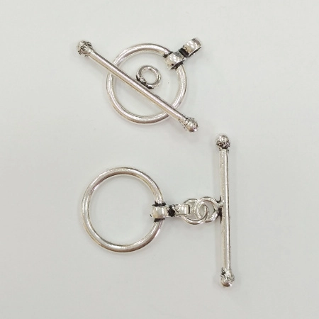 Застежка, 21х16мм, Индия, тогл, лаконичный, базовый материал - латунь, посеребренный с чернением, 2 шт. Застежка, 21х16мм, Индия, тогл, лаконичный, базовый материал - латунь, посеребренный с чернением, 2 шт.